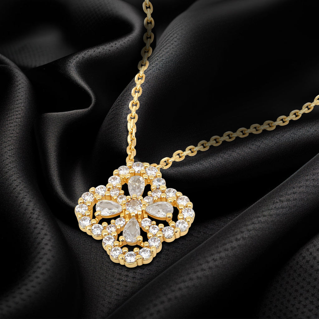 Luxe Clover Pendant Necklace